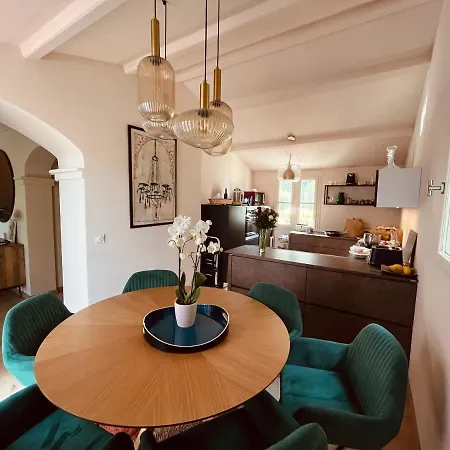 Вилла Magnifique Toute Renovee